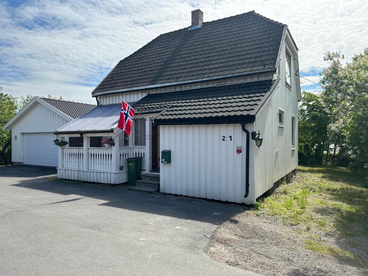 Oslo Guest House Twin & Family Room Kjeller Exterior foto